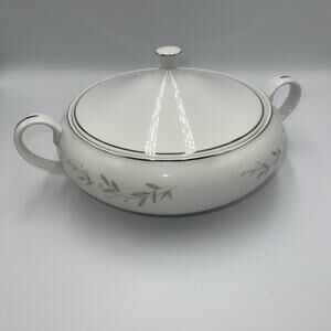 St Regis Japan Coverd Vegetable/Serving Bowl Pattern 101